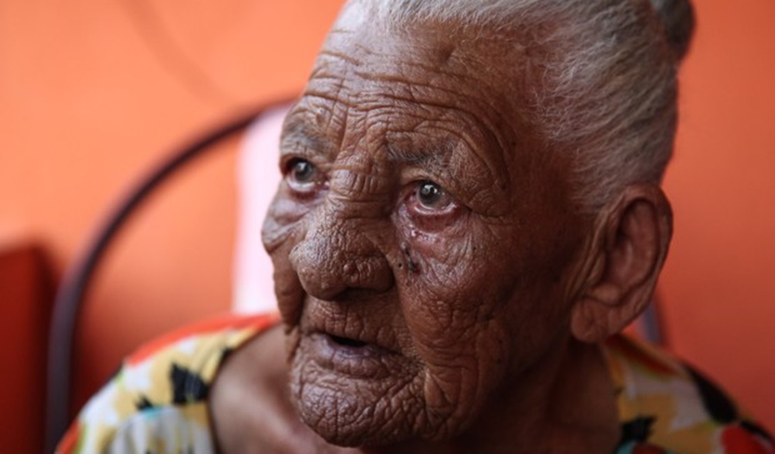 Idosa de 113 anos diz que está 'caçando outro homem para casar'