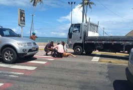 Mulher é atropelada quando passava pela faixa de pedestre na Jatiúca