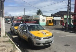 Criminosos invadem ónibus e roubam 40 pessoas em Maceió
