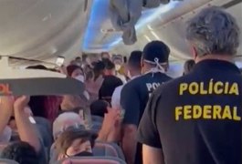 Sem máscara, passageiro causa confusão e faz avião retornar para o aeroporto