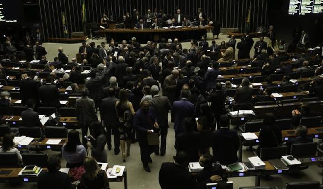 Câmara retoma discussões sobre reformas trabalhista e da Previdência