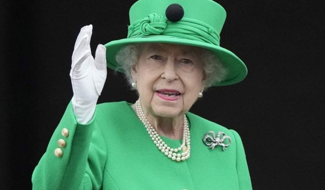 Vidente famosa disse que rainha Elizabeth II morreria em 2022