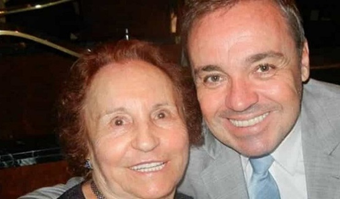 'Nunca tiveram nada um com o outro', diz mãe de gugu sobre relação do filho com viúva