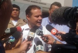 Governador vai convocar os mil aprovados da PM até esta sexta-feira