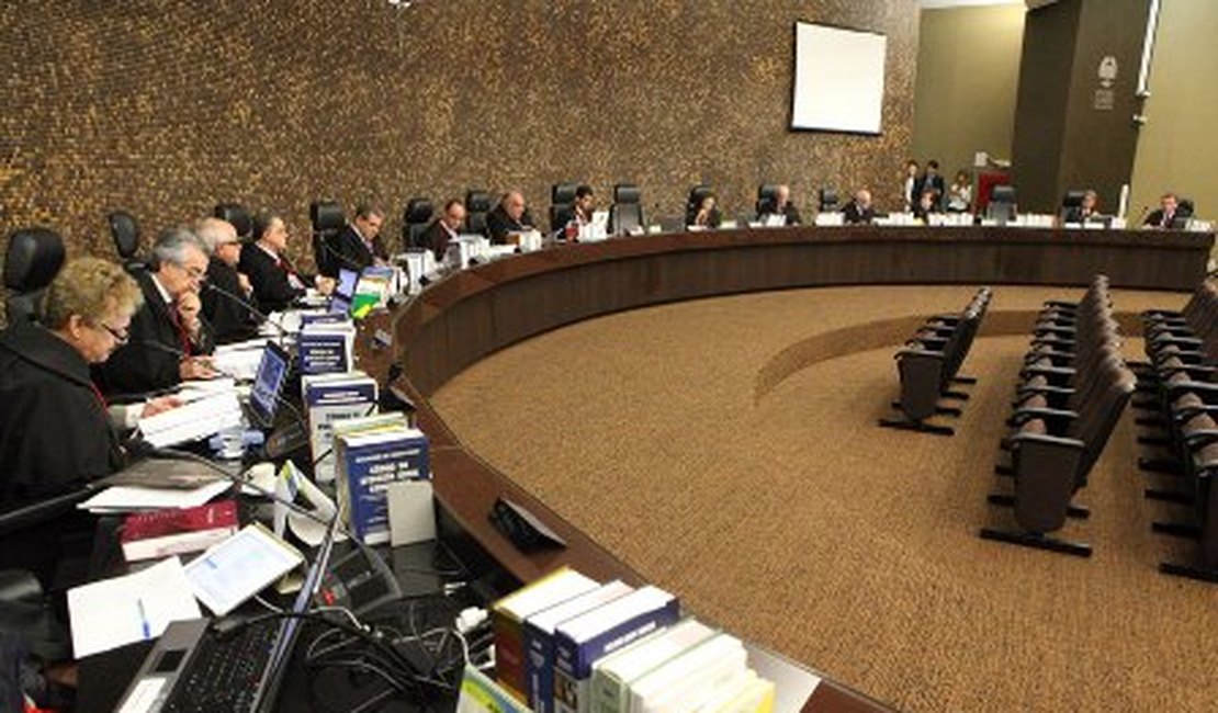 Pleno do TJ analisa legalidade de greves no interior