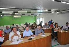 Em audiência pública, diretores da CAB discutem sobre os vazamentos de água em Arapiraca