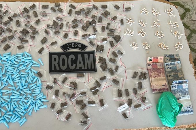 Homem é preso em Arapiraca suspeito de tráfico de drogas e com moto roubada adulterada