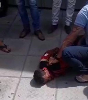 Homem é espancado após tentar assaltar escritório de advocacia e deixar dois feridos, em Arapiraca