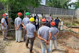 Procurador de Justiça visita obra da futura sede das promotorias de Justiça em Palmeira dos Índios