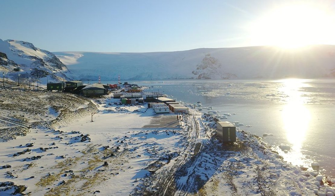 Brasil reinaugura base de pesquisa na Antártica