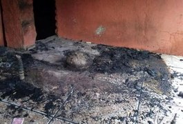 Casa de gremista do episódio de racismo é incendiada em Porto Alegre