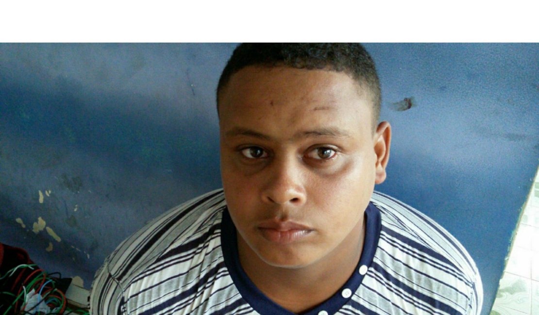 Radiopatrulha prende em flagrante jovem furtando fios de residência em Arapiraca