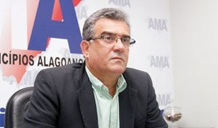 Forças de segurança de Alagoas são mobilizadas para localizar criminosos que assaltaram casa da mãe do prefeito de Pão de Açúcar