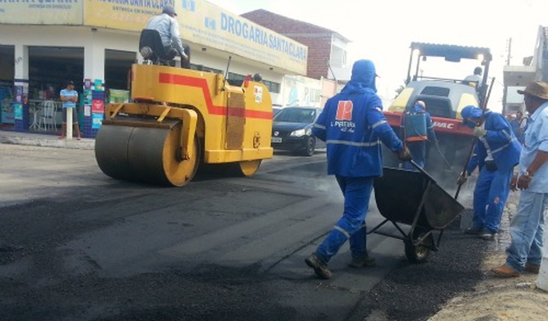 Ruas do Centro de Arapiraca ganham asfalto novo