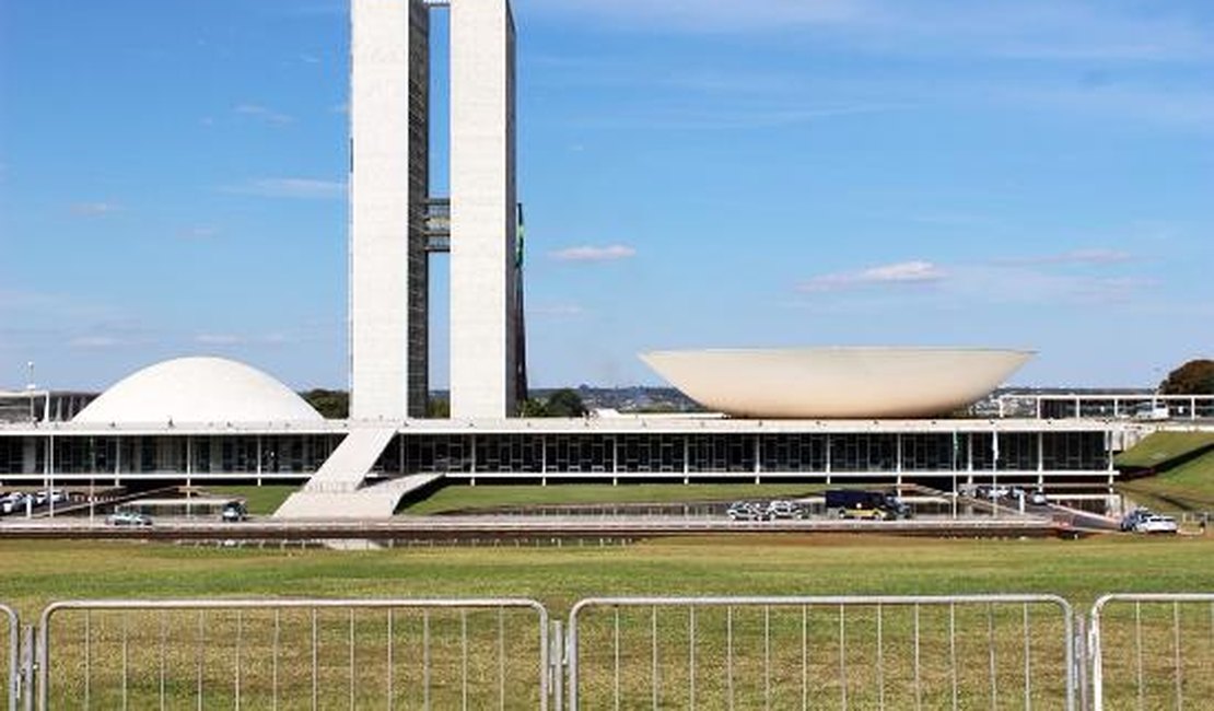 Saiba quem pode concorrer a uma eleição caso Temer deixe a Presidência