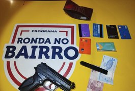 Homem é detido com simulacro de arma após tentativa de assalto no Centro de Arapiraca