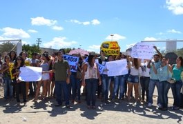 Prefeitura corta transporte para Palmeira e universitários se reunirão com prefeito nesta quinta