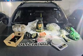 PM apreende dois quilos de drogas após ações de combate ao tráfico em Jacarecica