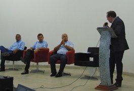 Candidatos a prefeito de Arapiraca apresentam propostas durante debate na Ufal