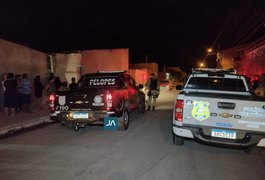 VÍDEO: Homem é morto na frente de parentes com tiros à queima-roupa em Arapiraca