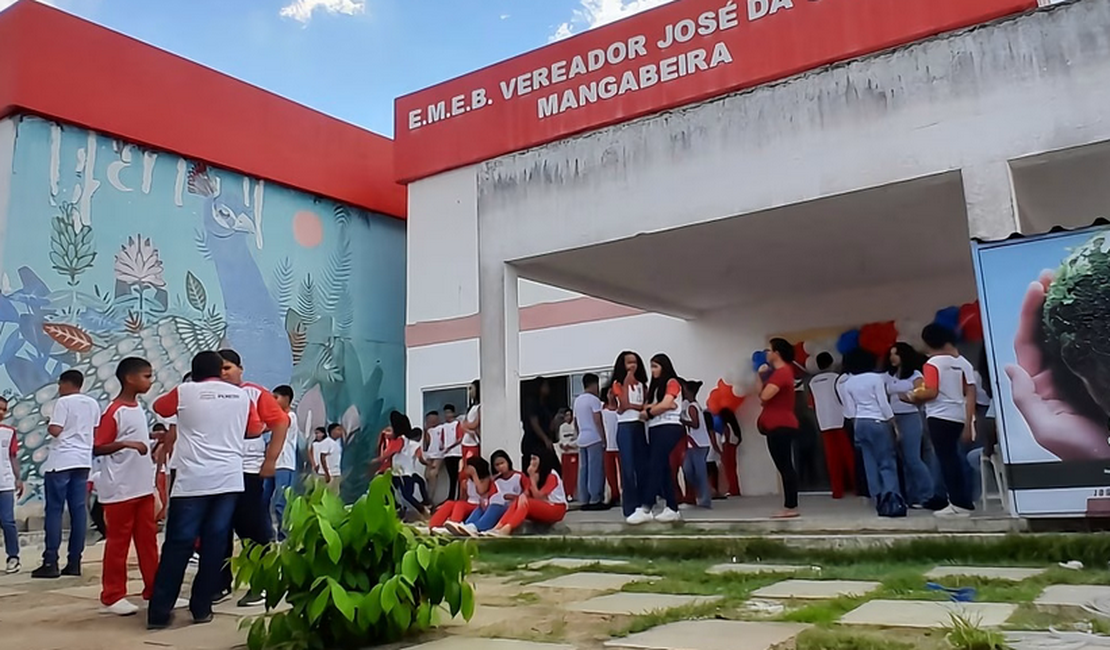 Prefeitura de Penedo conclui reforma da Escola Municipal Costa Mangabeira