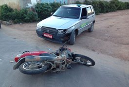 Colisão entre carro e motocicleta é registrada no bairro Santa Edwiges