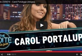 Carol Portaluppi requebra no funk com apresentador Danilo Gentili