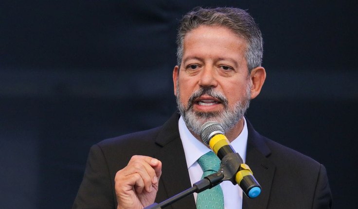 Arthur Lira defende diálogo e responsabilidade após reeleição de Lula