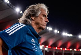 Flamengo trava apresentação de novo treinador após Benfica não depositar multa rescisória de Jorge Jesus