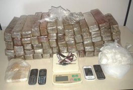 Polícia apreende 30 kg de maconha, 1 kg de cocaína e prende quatro