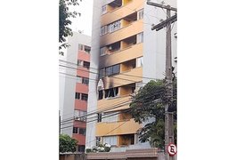 Após incêndio, Defesa Civil interdita 14 apartamentos em prédio