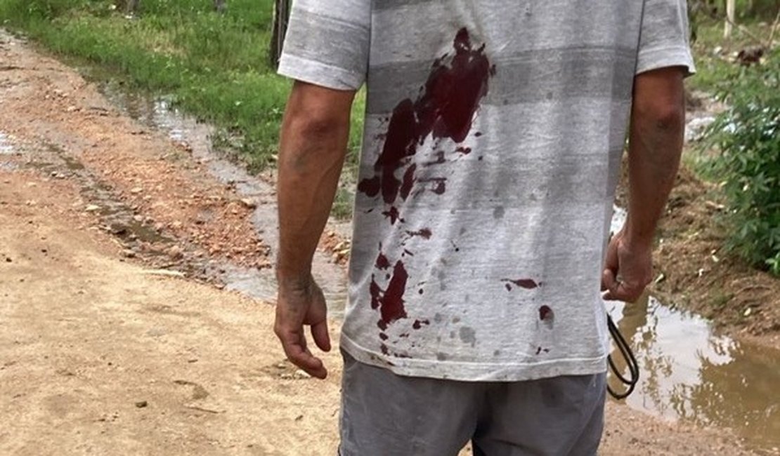 Homem é esfaqueado nas costas após discussão, na zona rural de Palmeira dos Índios