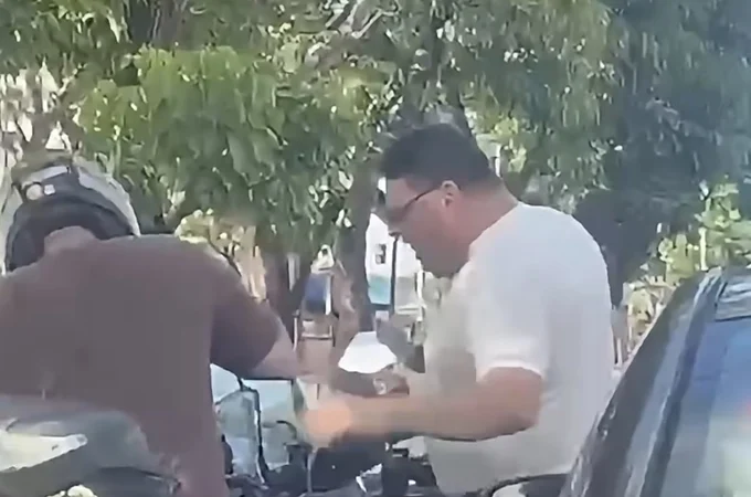 Confusão no trânsito termina em ameaça com arma e agressão em Maceió