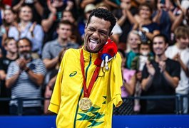 Gabrielzinho conquista, na natação, primeiro ouro do Brasil nas Paralimpíadas