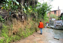 Defesa Civil emite alerta orientando sobre riscos após acumulados de chuva em Maceió