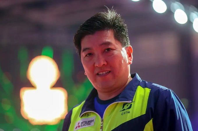 Ícone do tênis de mesa, Hugo Hoyama passa por cirurgia após infarto