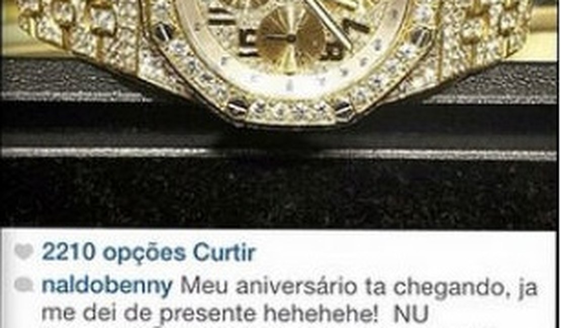Naldo deleta foto de relógio polêmico do seu perfil no Instagram