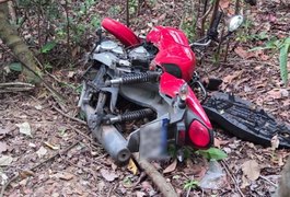 Agentes de proximidade do Ronda no Bairro recuperam moto roubada e socorrem vítima de acidente de trânsito
