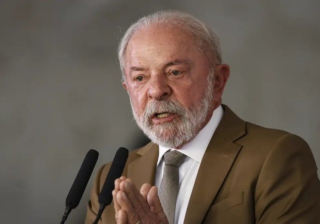 Lula lidera com 40% no 1º turno e abre 12 pontos de vantagem para Flávio Bolsonaro, diz Quaest