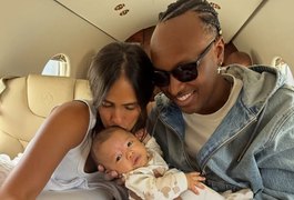 Thiaguinho e Carol Peixinho emocionam fãs ao mostrar o rosto do filho Bento em fotos inéditas