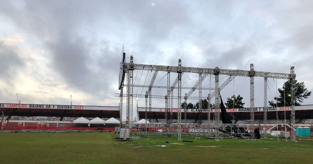 Arena Carneirão, em Alagoinhas, tem estrutura metálica para shows às vésperas do jogo entre Arena Carneirão, em Alagoinhas, tem estrutura metálica para shows às vésperas do jogo entre