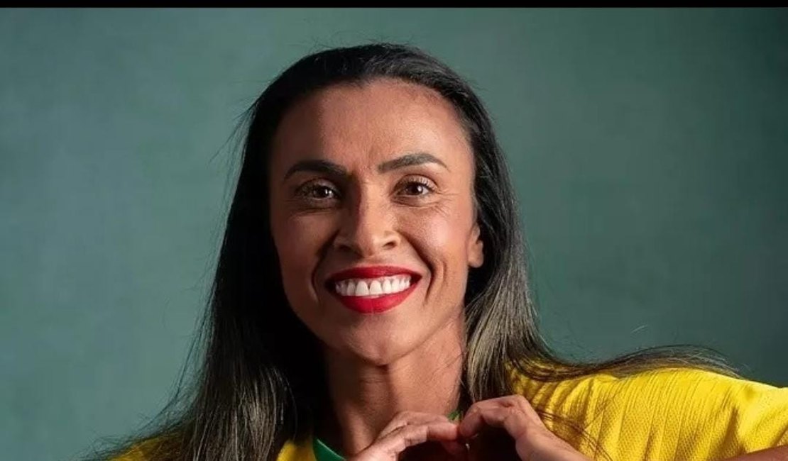 Al-Ittihad, da Arábia Saudita, estaria interessado nas contratações de Marta e Renard, diz jornal