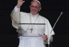 Papa Francisco convida Caetano Veloso para 50 anos de museu do Vaticano