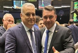 Possível nome para o Senado, Alfredo Gaspar aparece em lista de Flávio Bolsonaro como '﻿único que pedirá voto' em Alagoas