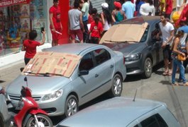Grupo de vândalos amedronta comerciantes durante protesto em Arapiraca
