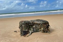 Fardos de borracha voltam a aparecer no litoral sul de Alagoas