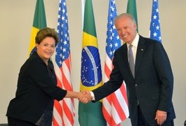 Vice-presidente dos EUA diz que Brasil é exemplo de democracia