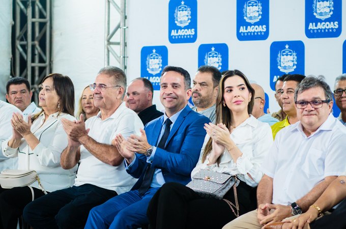 Governador Paulo Dantas entrega primeira etapa da Avenida do Futuro, em São Miguel dos Campos