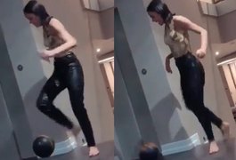 Neymar ri ao ver Bruna Marquezine jogando futebol: 'Marta Marquezine'