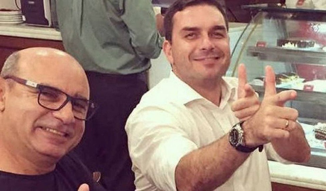 MPRJ ainda prepara denúncia contra Flávio Bolsonaro e Queiroz